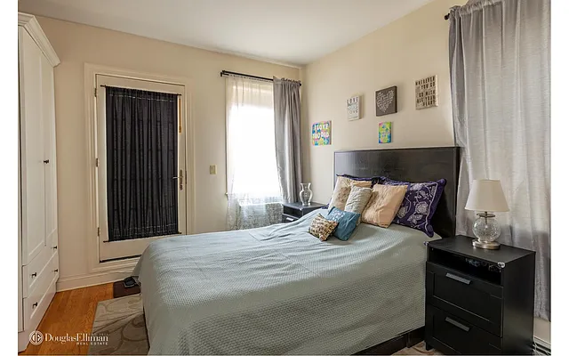 Sold by Douglas Elliman | media 18