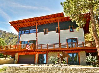 5284 Desert View Dr, Wrightwood, CA 92397