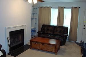 3rd image of 7110 Pine Ct