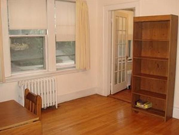 2nd image of 22 Concord Ave APT 2