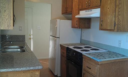 3rd image of 2400 Cava Ct APT 4
