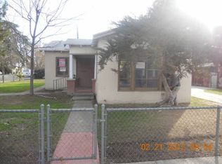 2902 E Weldon Ave, Fresno, CA 93703