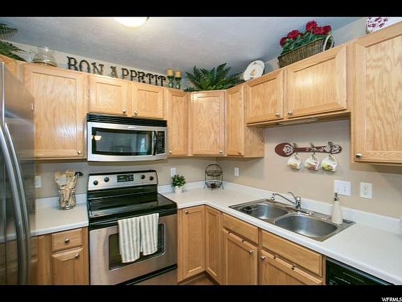 5th image of 1195 E Privet Dr Unit 2-102
