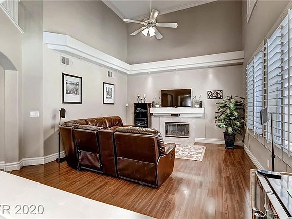 5th image of 299 Barletta Ave