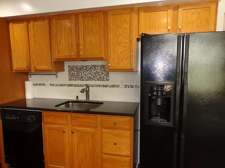 303 Edison Glen Ter — Photo 19