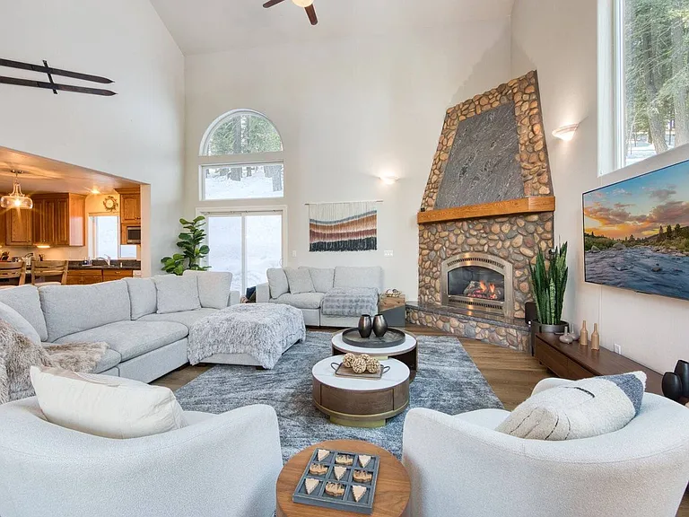 14255 Herringbone Way — Photo 36