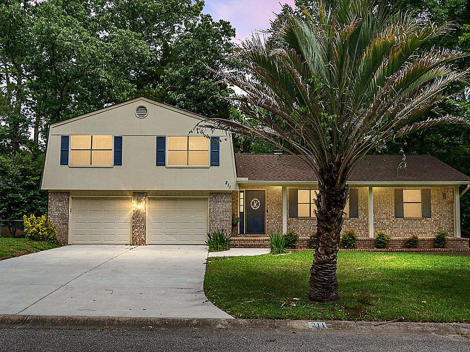 1st image of 211 Bramblewood Dr