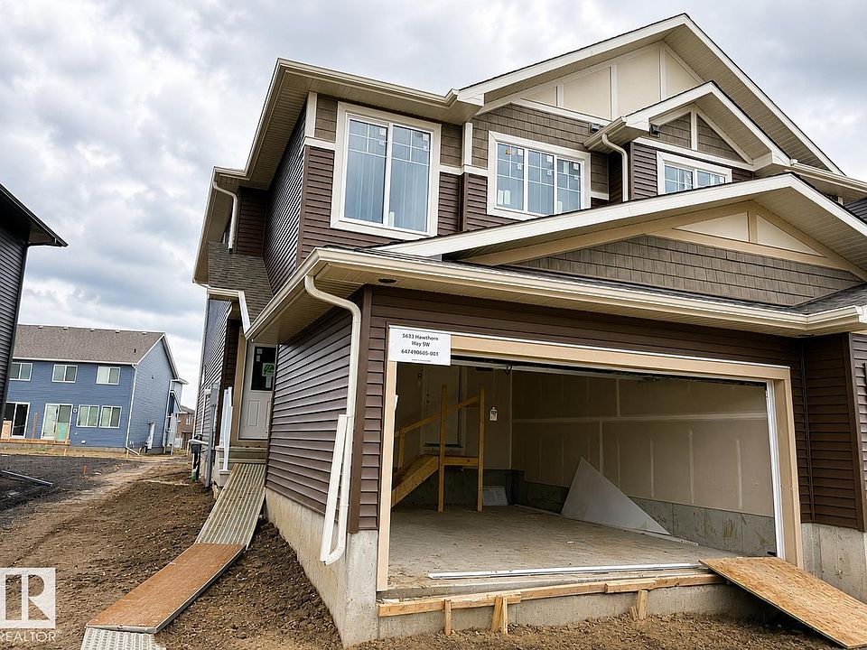 1st image of 5633 Hawthorn Way SW