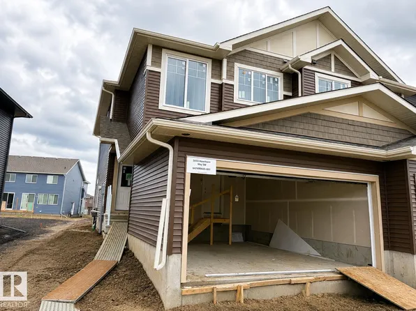 5633 Hawthorn Way SW, Edmonton, AB T6X 3C1