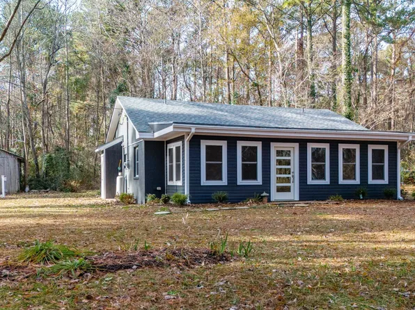 59 Neuse Hill Road, Arapahoe, NC 28510