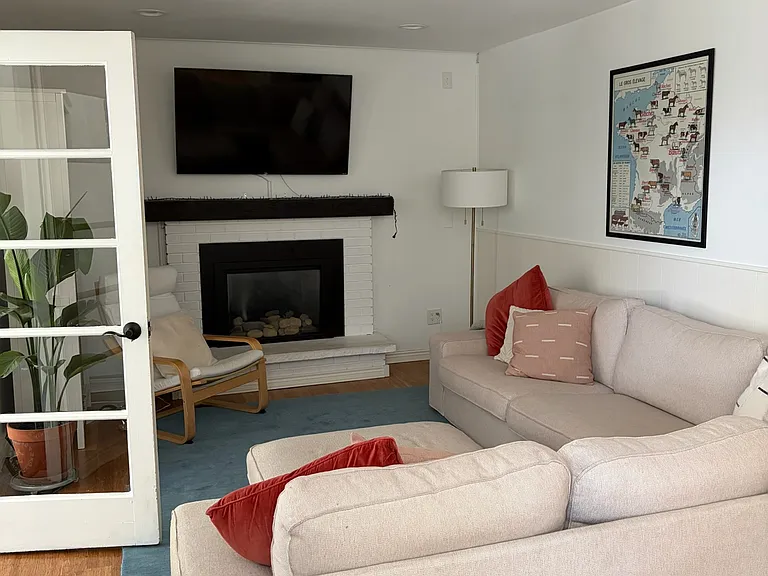 Spacious family room that flows into the sunroom