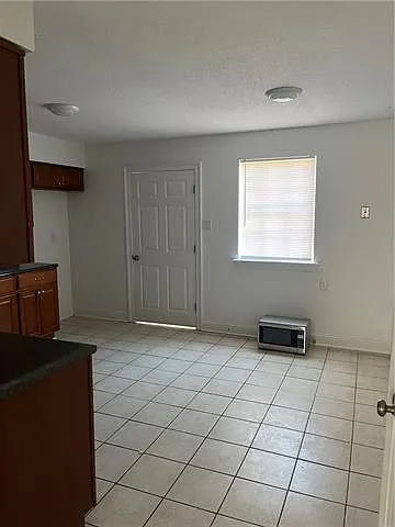 239 W Esplanade Ave #3 — Photo 7