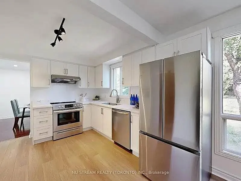 3 bed, $750 — Photo 2