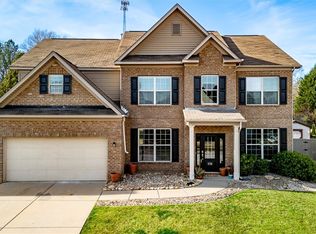 136 Berwick Ct, Easley, SC 29642