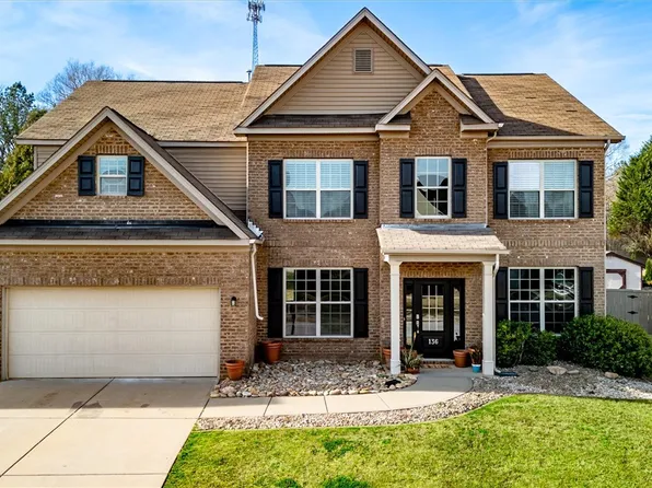 136 Berwick Ct, Easley, SC 29642