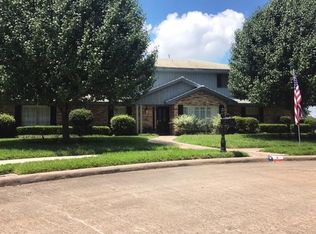 3 Elm Pl, Angleton, TX 77515