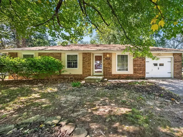 303 N Fairwood Avenue, Republic, MO 65738