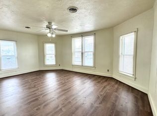 221 N Main St #4, Churubusco, IN 46723