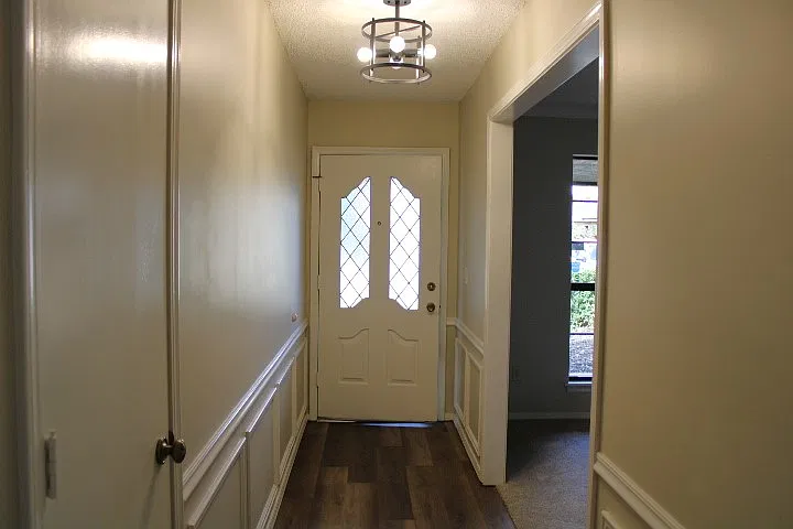 4 bed, 2.5 bath, 2813 sqft, $2,395 — Photo 3