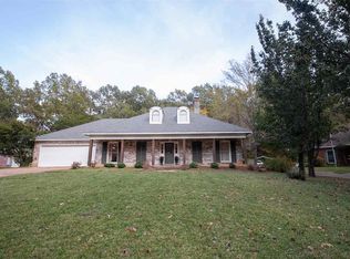 204 Woodgreen Ct, Ridgeland, MS 39157