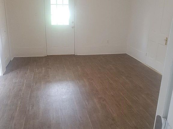 3rd image of 130 N Locu St
