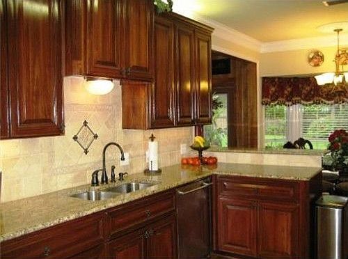 4th image of 706 Cobblestone Dr