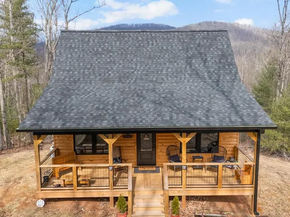 1823 Desert Rd, Reva, VA 22735