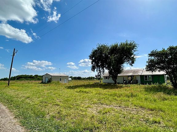 4th image of 940 Rs County Rd #1320