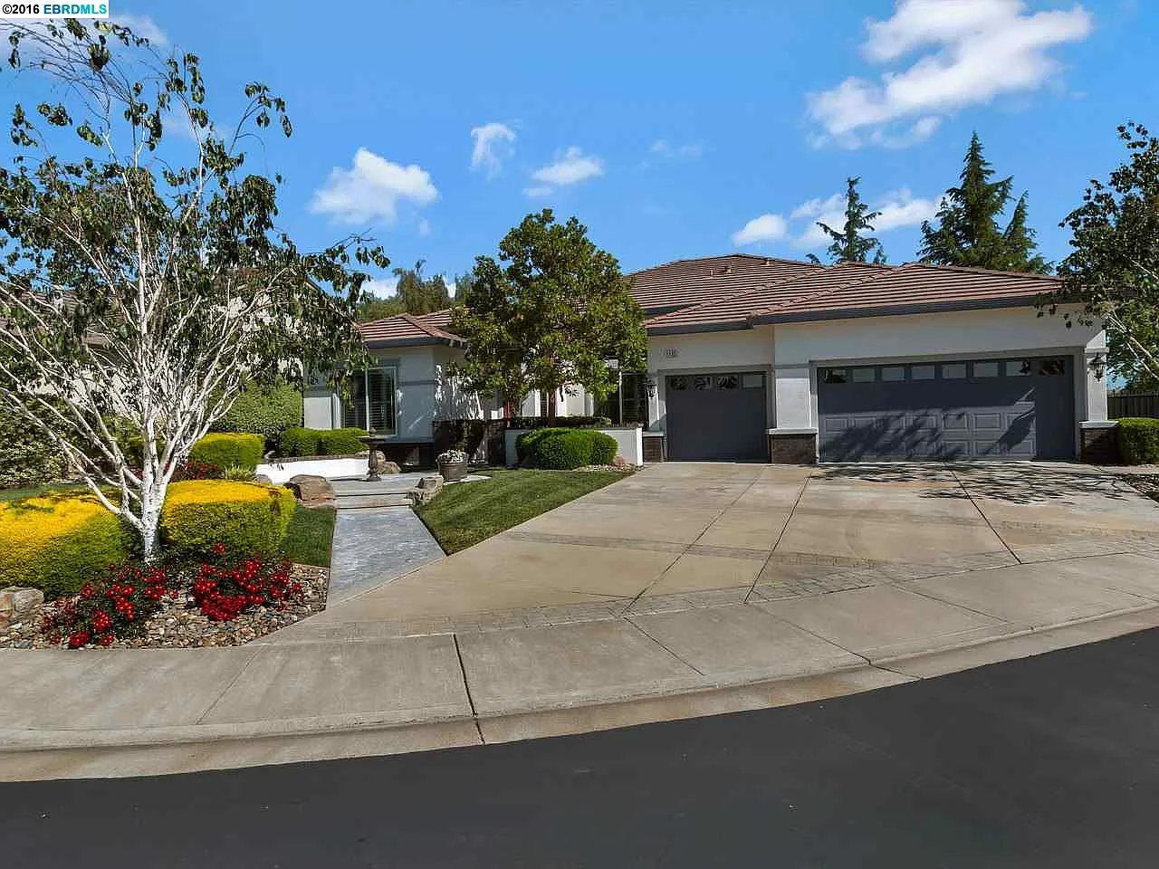 1135 Jonagold Way photo 1