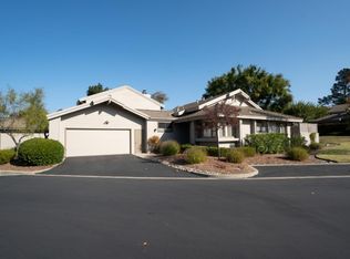 137 White Oaks Ln, Carmel Valley, CA 93924