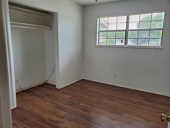 5th image of 2767 Notre Dame Ave