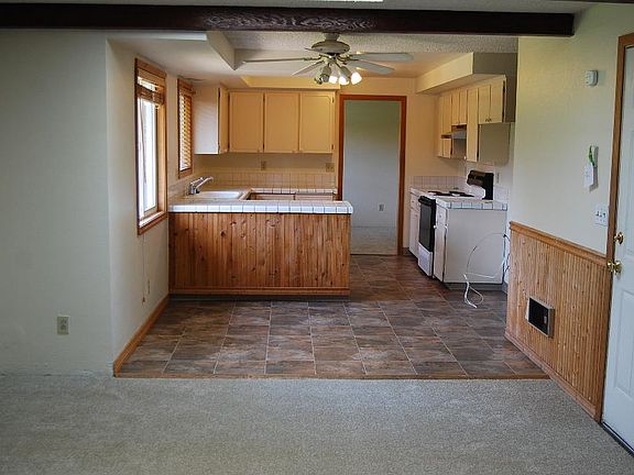 5th image of 9312 NE 23rd Ave