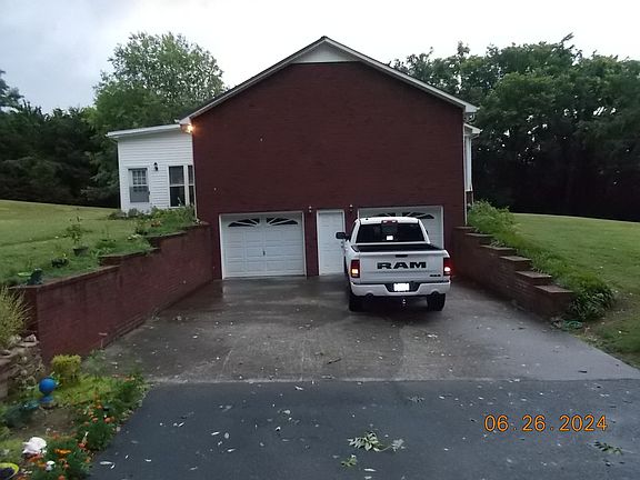 5th image of 10227 Sparta Pike
