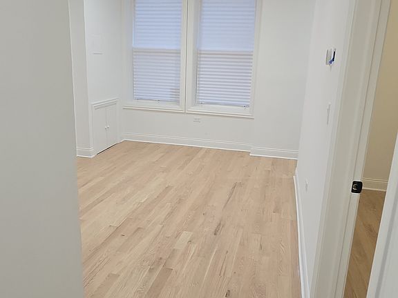 5th image of 1622 W Wabansia Ave APT 1