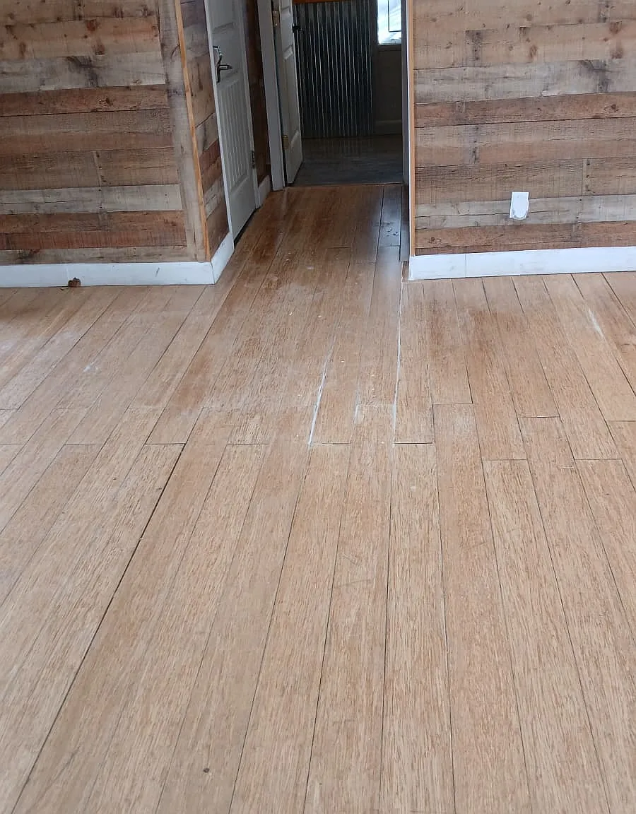302 Hinde Pl — Photo 4