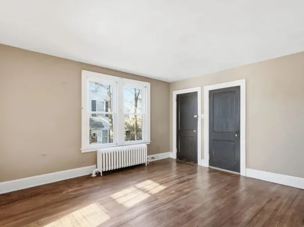 497 Commonwealth Ave #1, New Britain, CT 06053