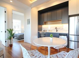 210 Green St #3C, Brooklyn, NY 11222