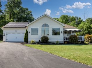 1732 E River Rd, Grand Island, NY 14072