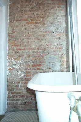 Rented by Tower Brokerage | media 21