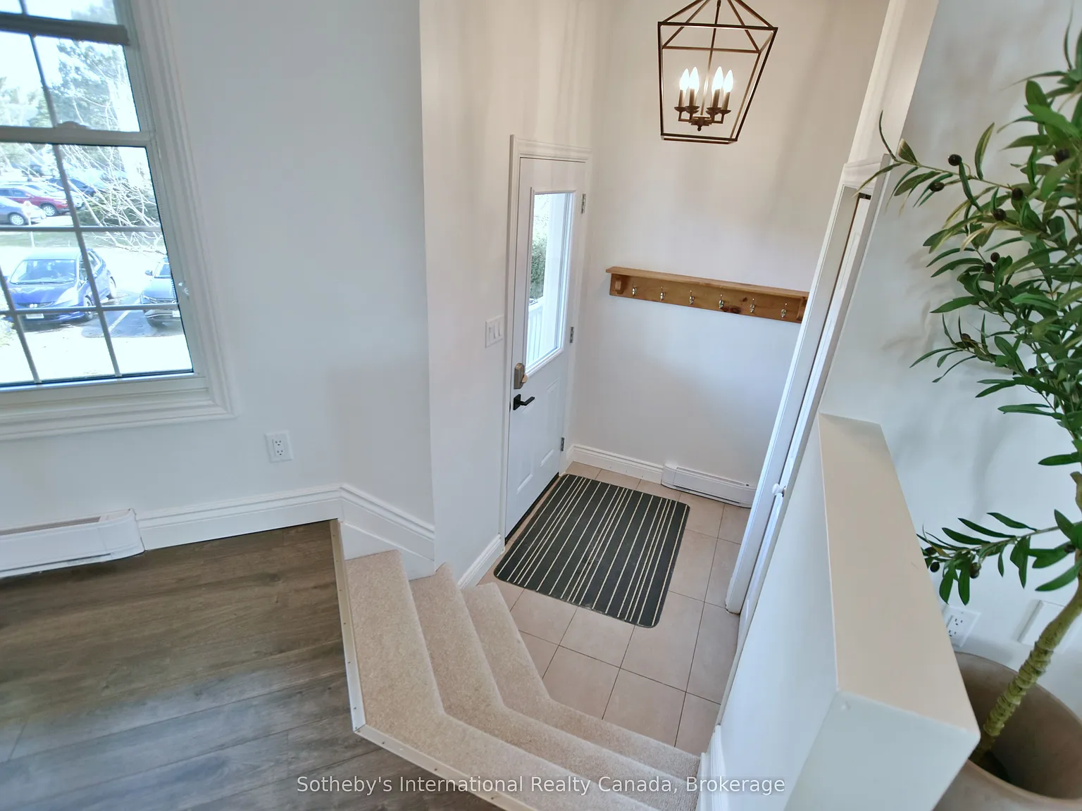 4 bed, $3,000 — Photo 3
