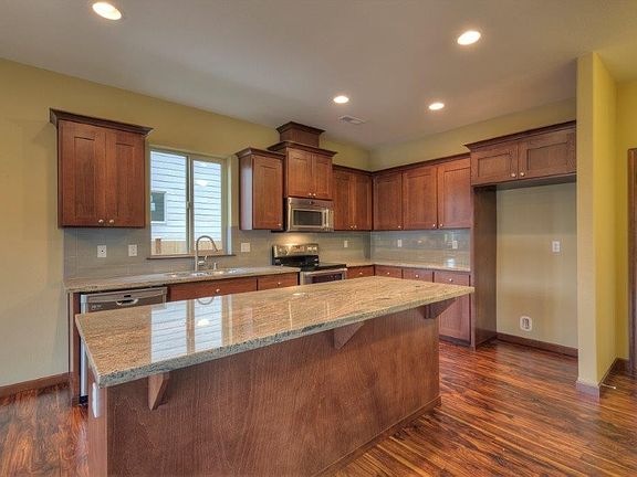 5th image of 916 Boatman Ave NW Lot 4