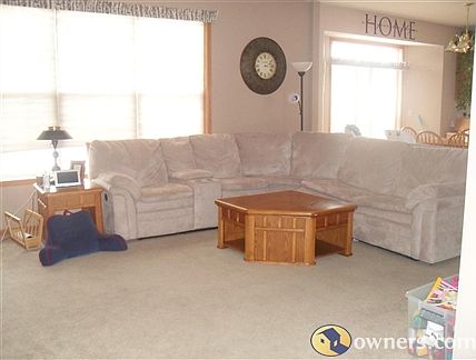 Spacious Living room