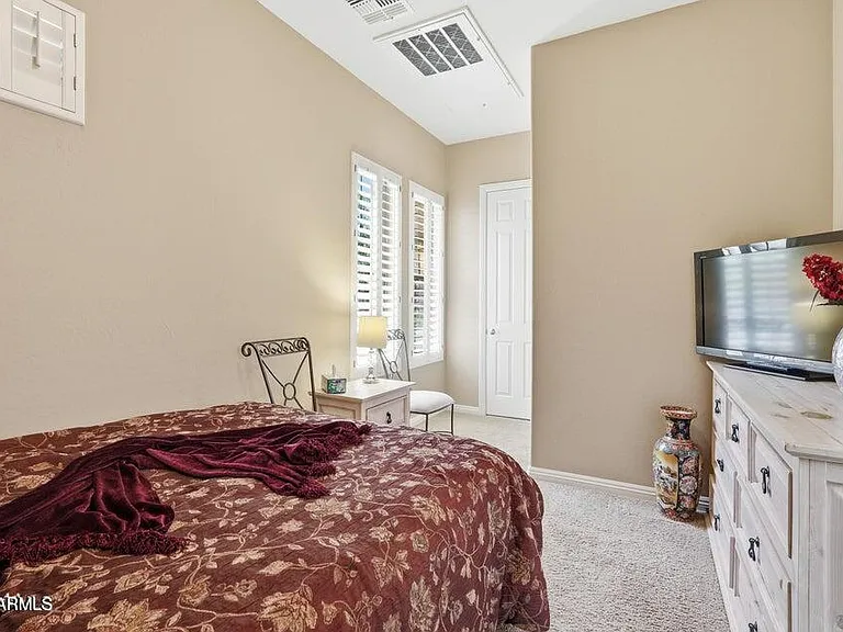 900 W Macaw Dr — Photo 36