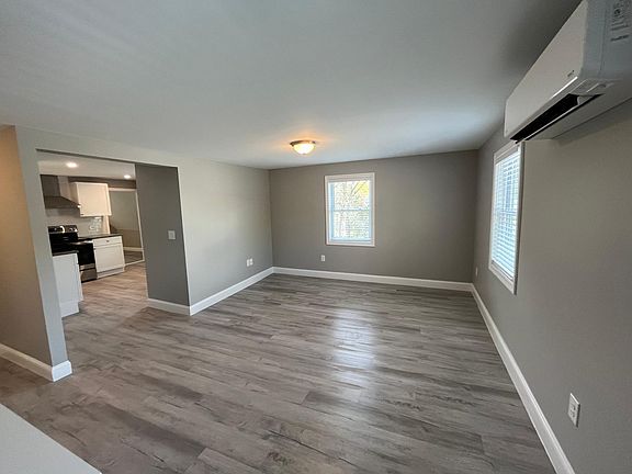 4th image of 62 N Broadway #2