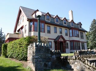 50 Grove Dr APT 2B, Canandaigua, NY 14424