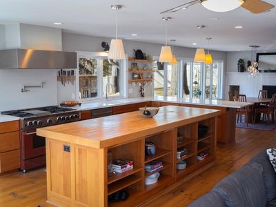 910 Lakewood Hills Rd, Saint Paul, MN, 55123