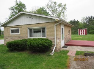 1331 E Valley Rd, Adrian, MI 49221