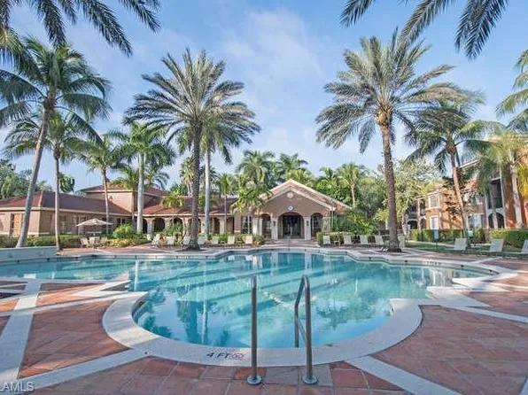 1220 Reserve Way APT 305, Naples, FL 34105