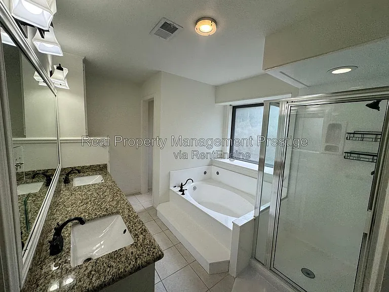15907 Spring Forest Dr — Photo 13