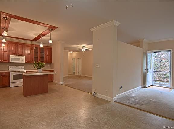 5th image of 38 Condor Ct